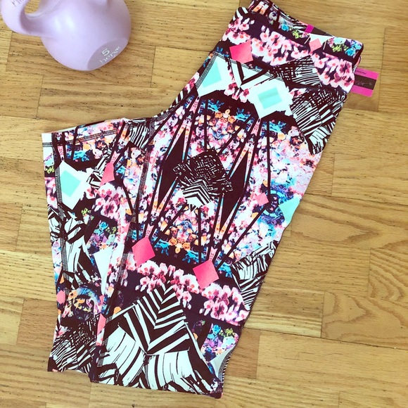 Material Girl Active Juniors' Printed Leggings - Picture 3 of 7
